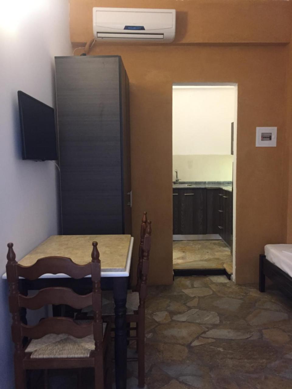 Sotiroulis Apartments Néa Meságkala Exteriör bild